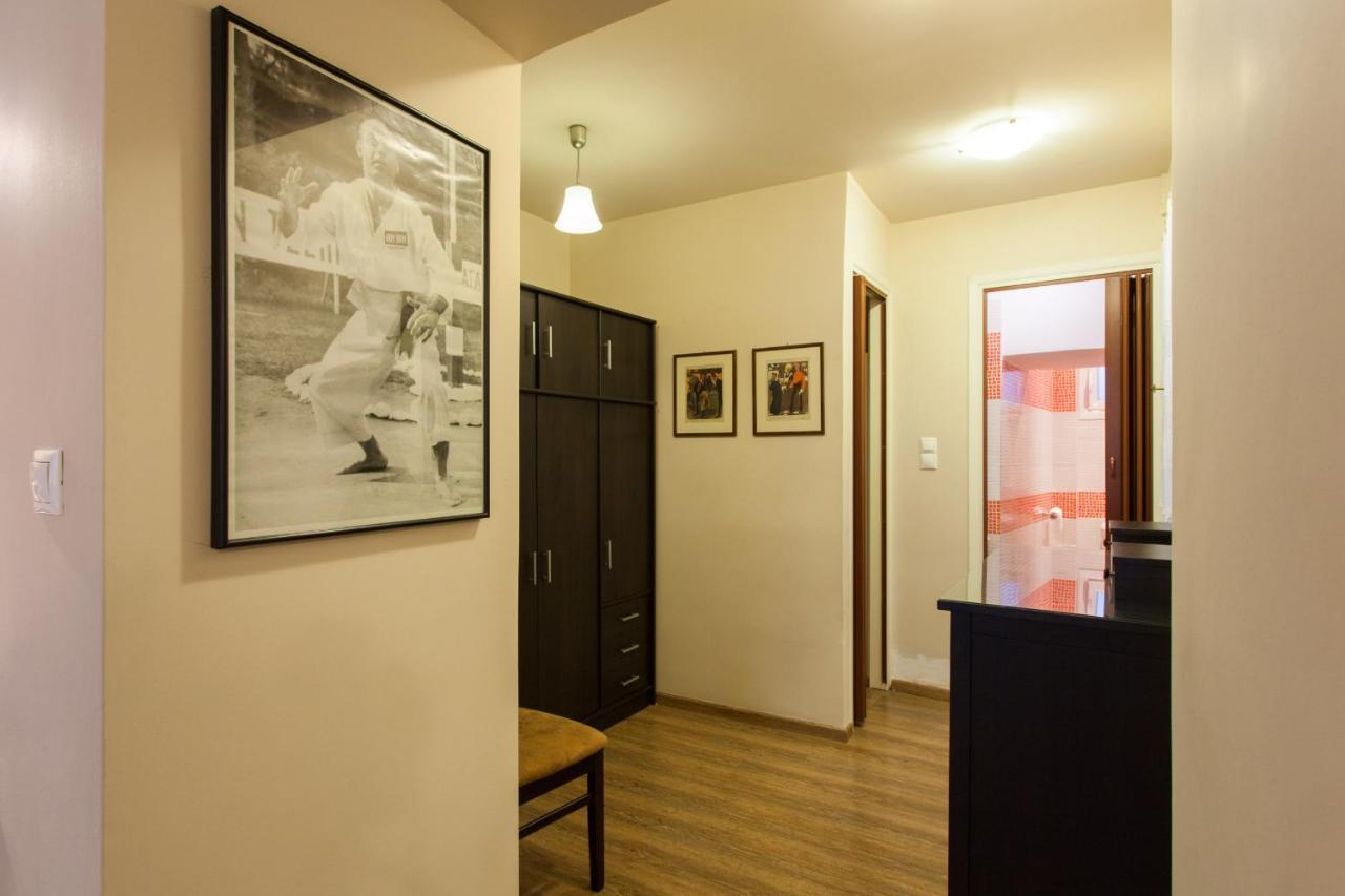 Psyri Neoclassical House With Yard Atenas Exterior foto