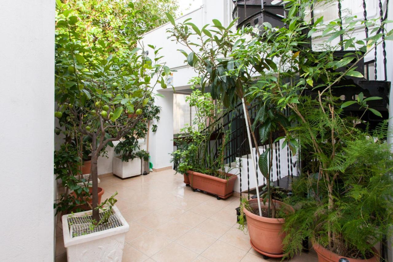 Psyri Neoclassical House With Yard Atenas Exterior foto